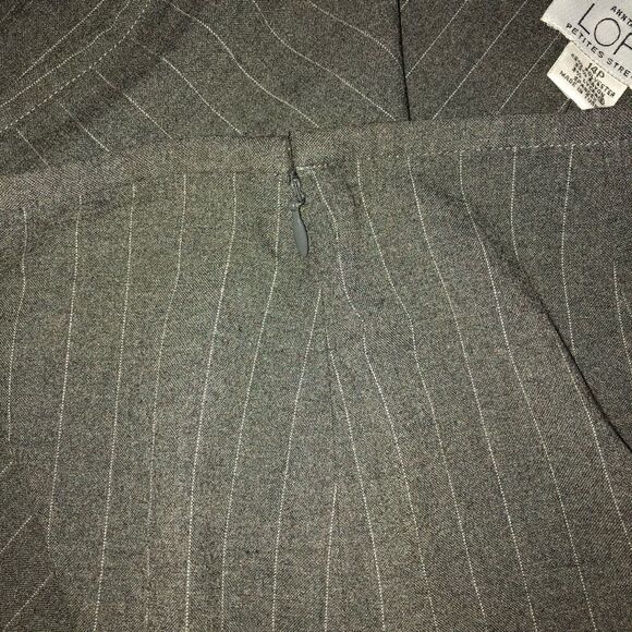 Ann Taylor LOFT | NEW Gray Pinstriped Pencil Skirt - Picture 3 of 4